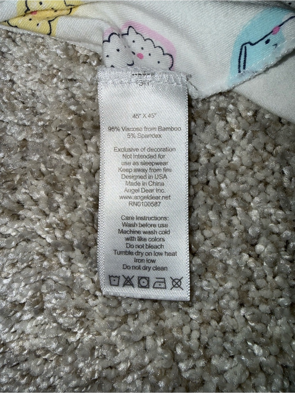 Angel Dear Viscose Bamboo baby blanket milk pattern - Picture 4 of 4